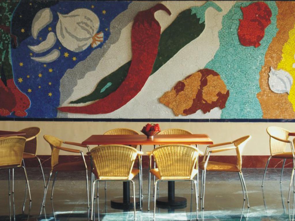 The Lalit Mumbai Ξενοδοχείο Εξωτερικό φωτογραφία Interior of a Chipotle restaurant